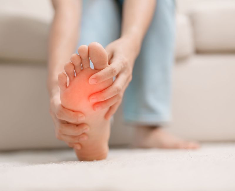 Pé Dolorido, tratamento - Helpé Podologia